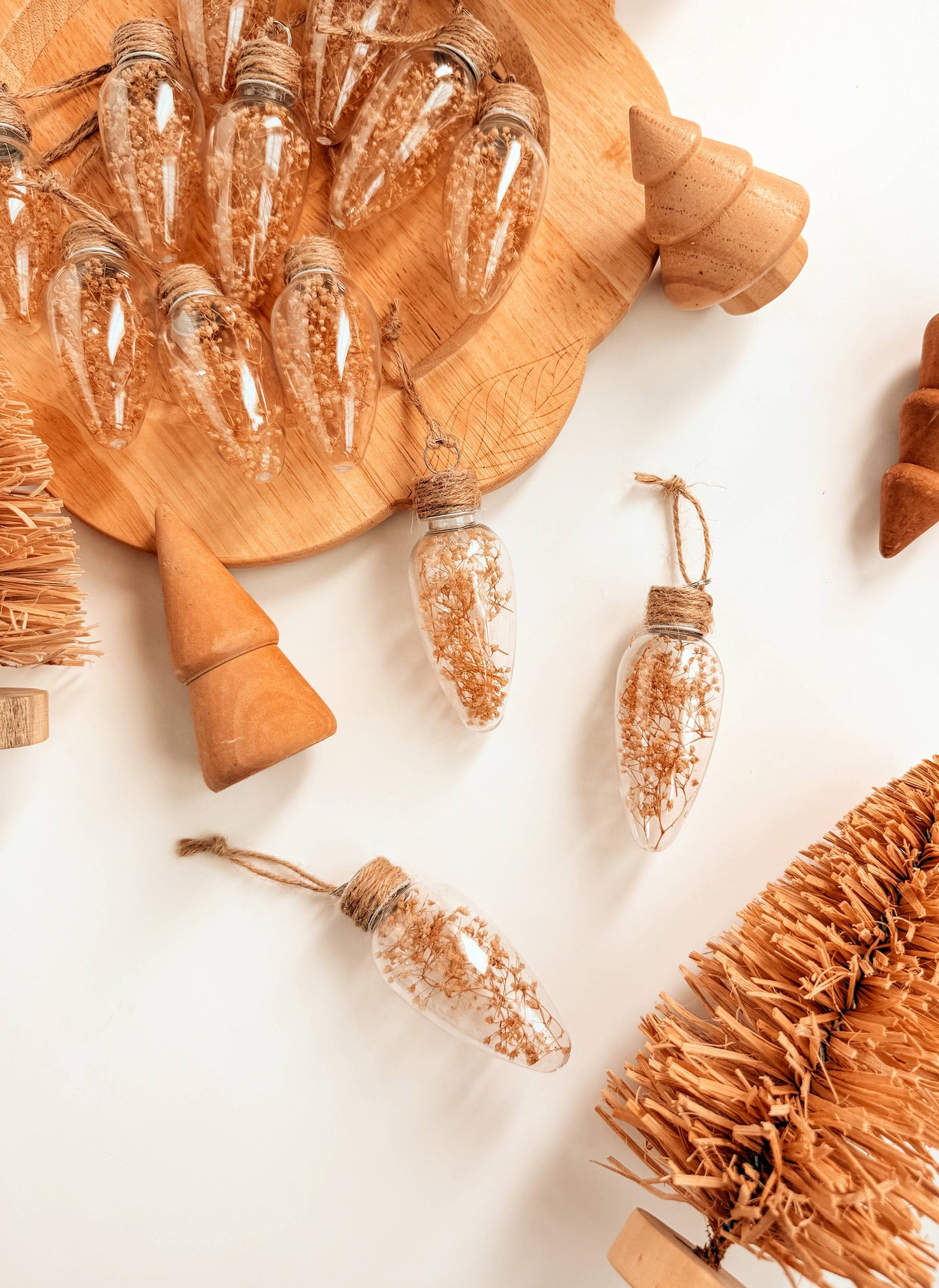 Dried Floral Bulb Ornaments| Boho Christmas Tree Decor